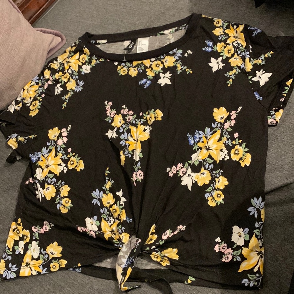 Short tee shirt